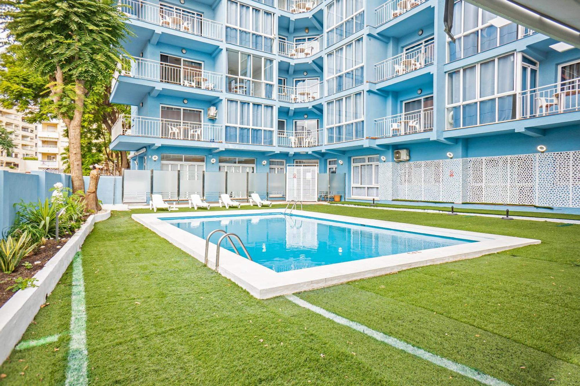 Apartamentos El Velero Torremolinos Exterior photo